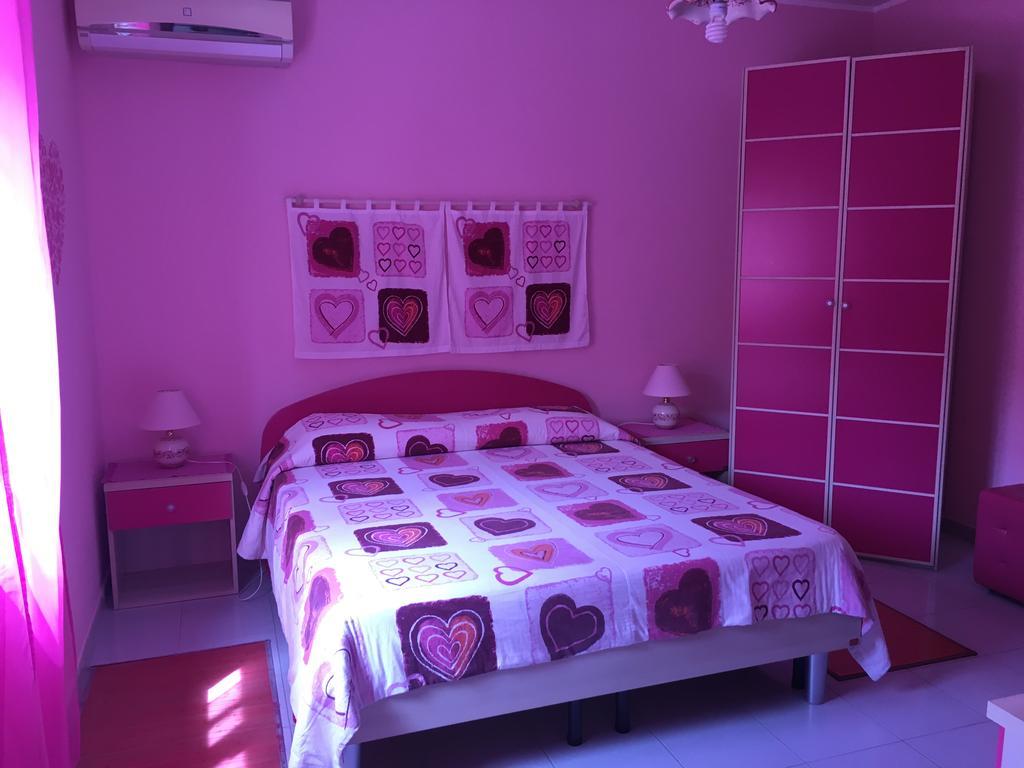 Bed and Breakfast I Colori Dell'Arcobaleno Santo Stefano di Camastra Exterior foto